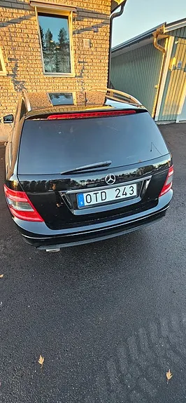 Mercedes-Benz C180 2010 photo 3