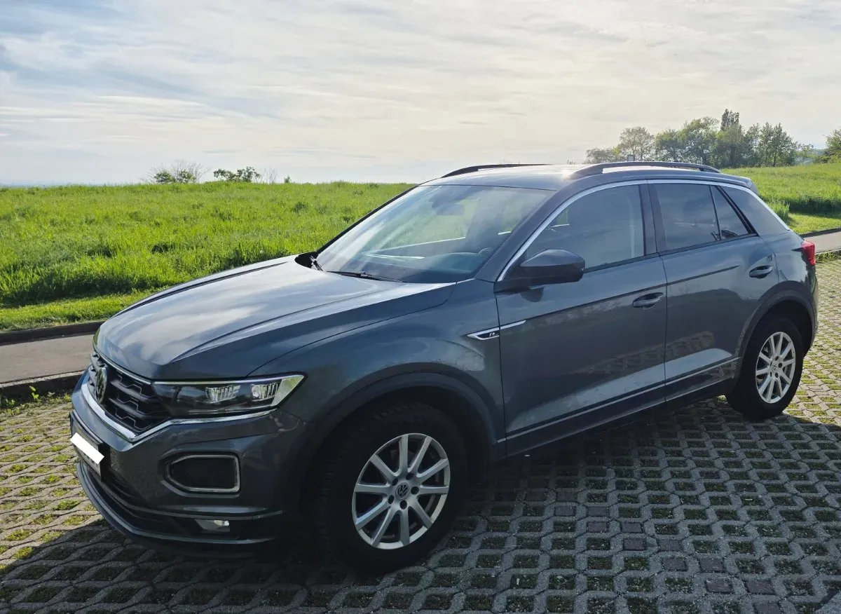 Volkswagen T-Roc 2019 photo 2