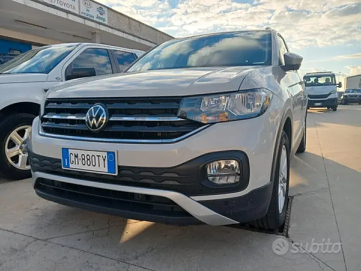 Volkswagen T-Cross 2023 photo 2
