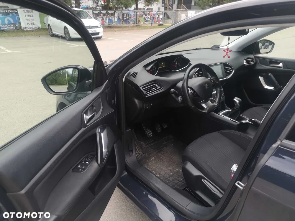 Peugeot 308 2014 photo 5
