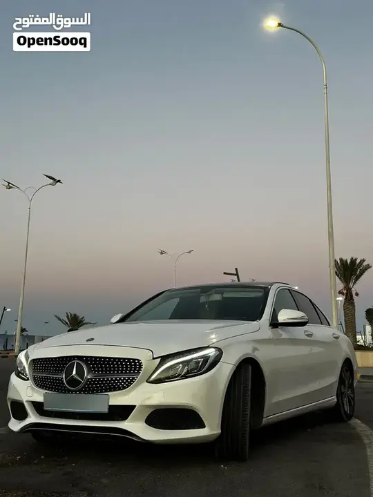 Mercedes-Benz C300 2016 photo 2