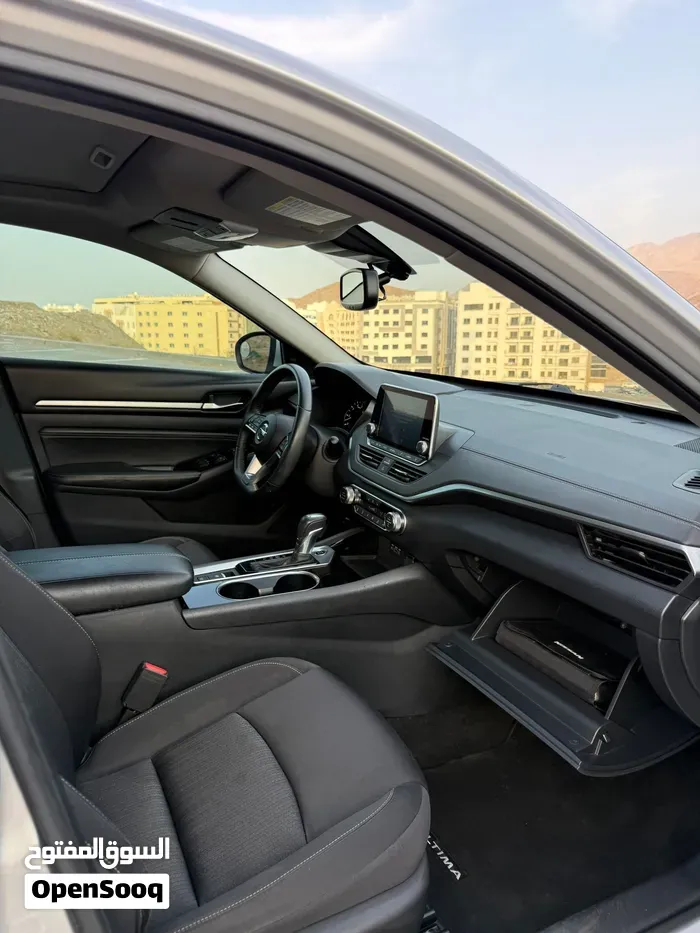 Nissan Altima 2020 photo 4