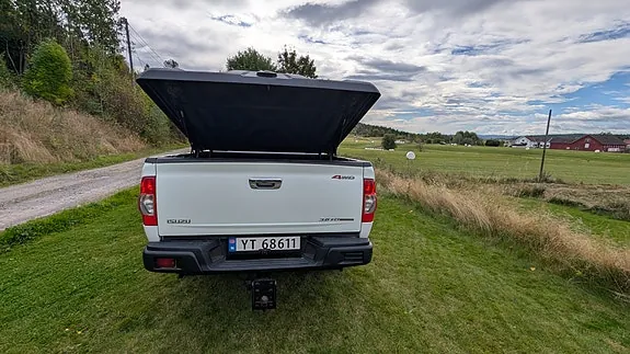 Isuzu D-Max 2011 photo 4