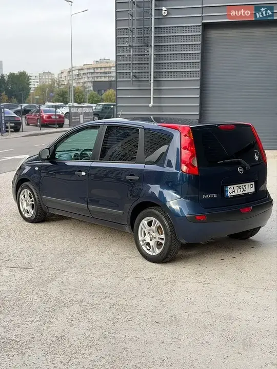 Nissan Note 2006 photo 2