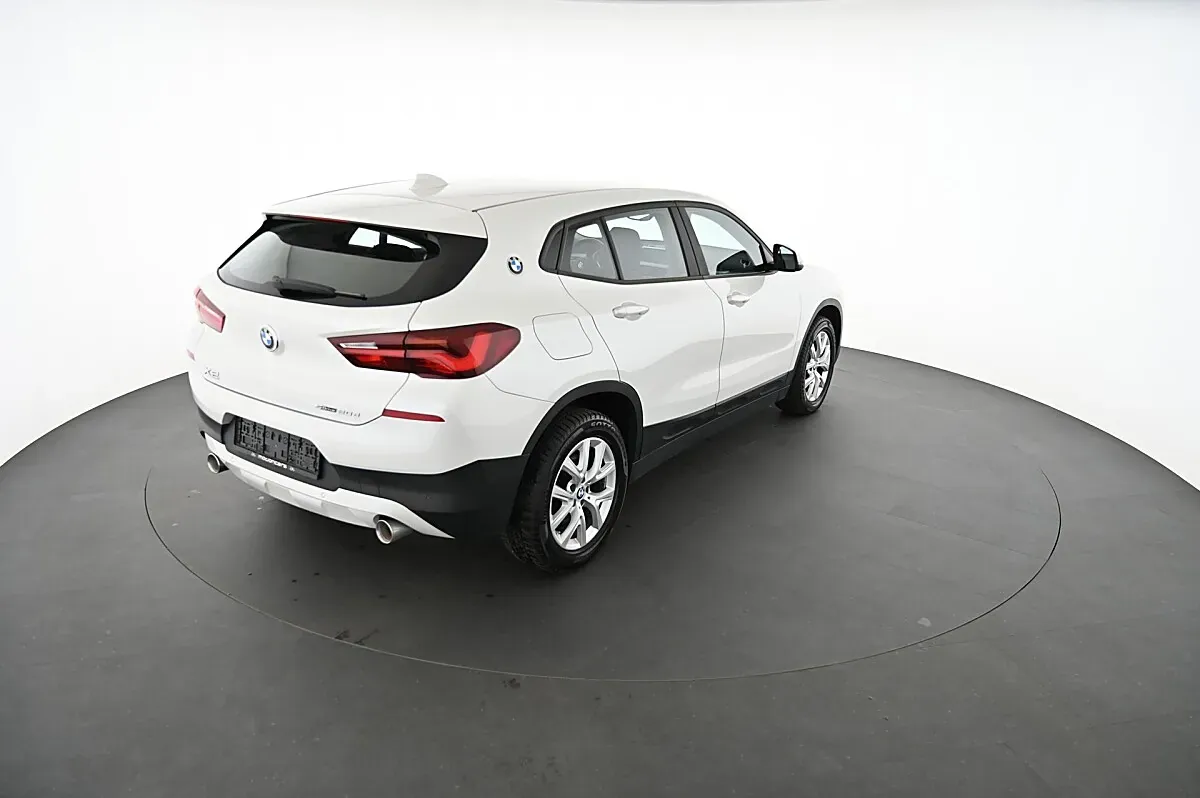 BMW X2 2022 photo 2
