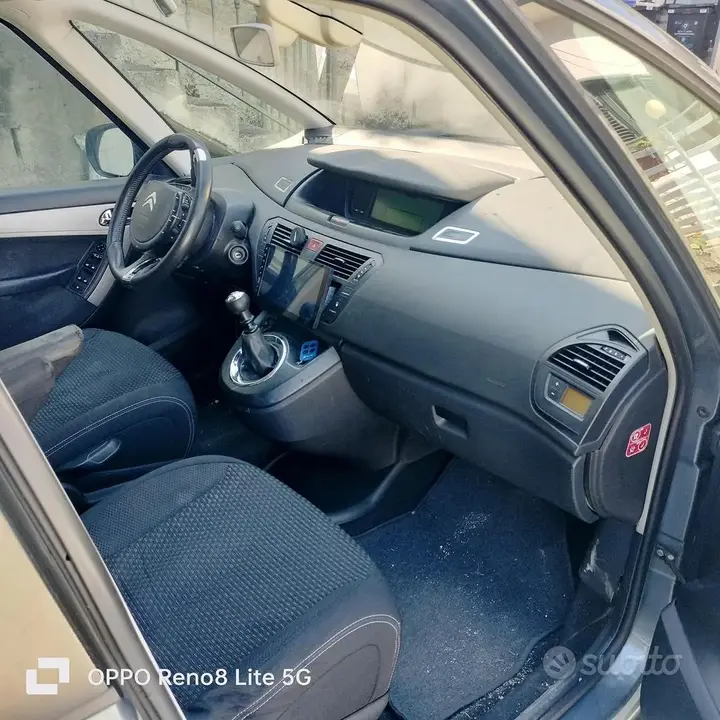 Citroen C4 Picasso 2011 photo 3