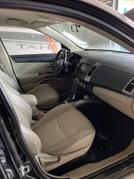Peugeot 4007 2009 photo 3