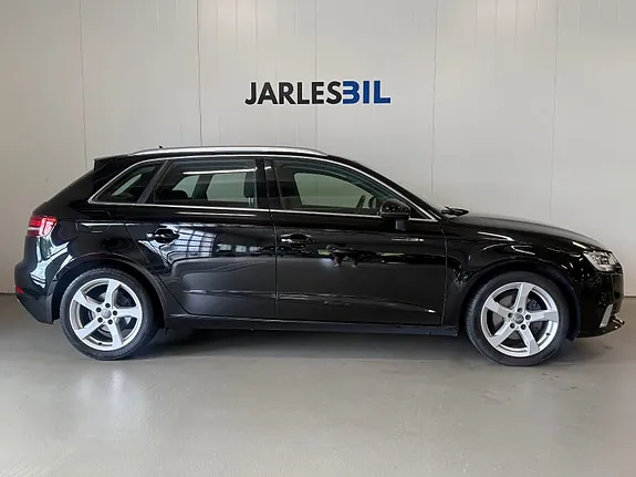 Audi A3 2018 photo 2