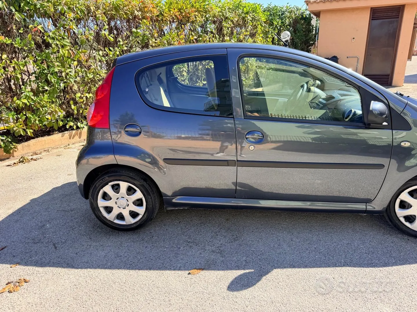Peugeot 107 2008 photo 5