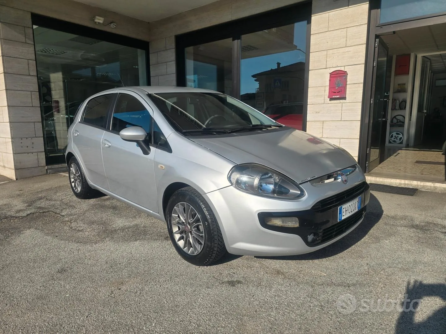 Fiat Punto Evo 2011 photo 3