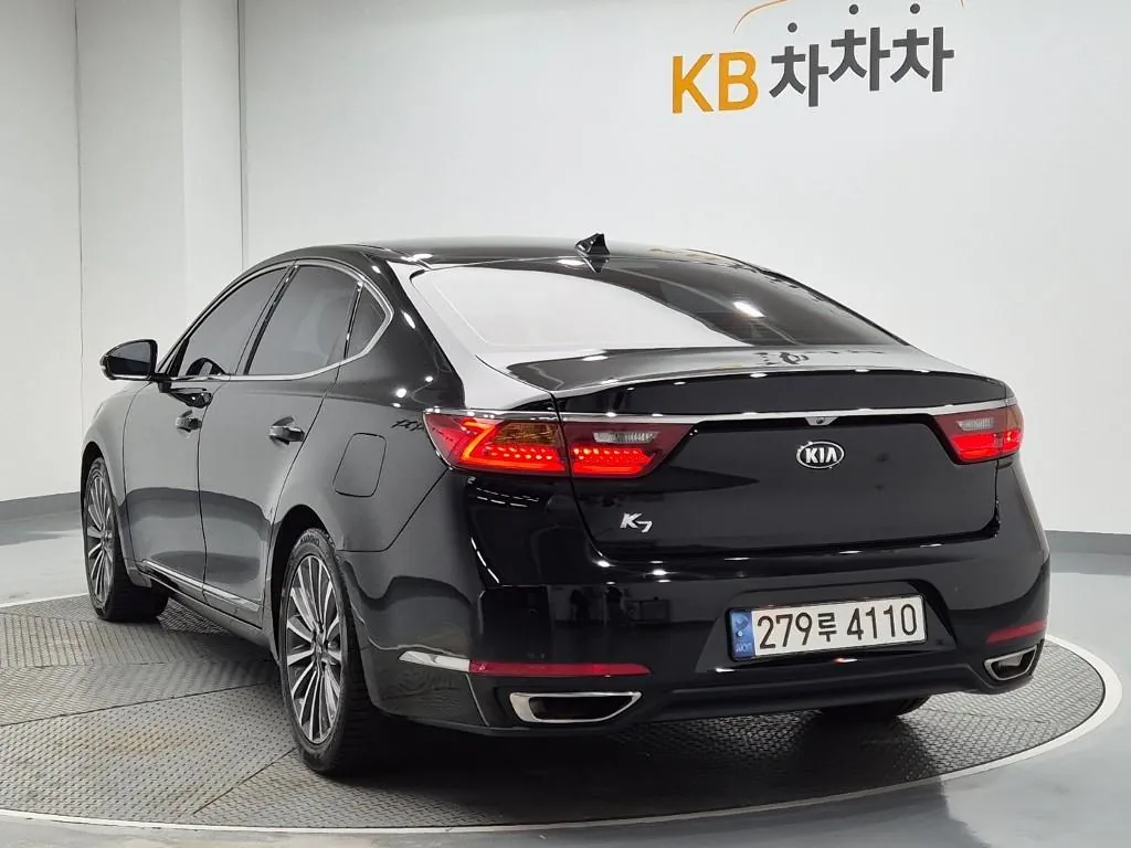 Kia K7 2017 photo 2