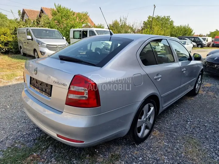 Skoda Octavia 2010 photo 5