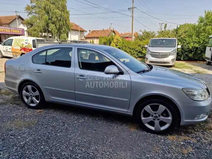 Skoda Octavia 2010 photo 4