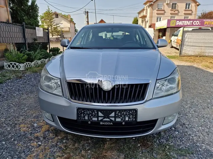 Skoda Octavia 2010 photo 2