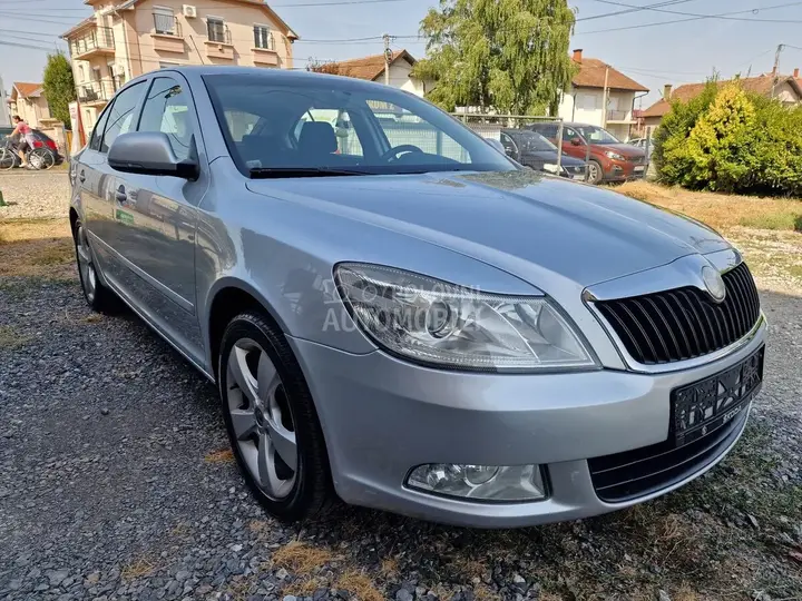 Skoda Octavia 2010 photo 3