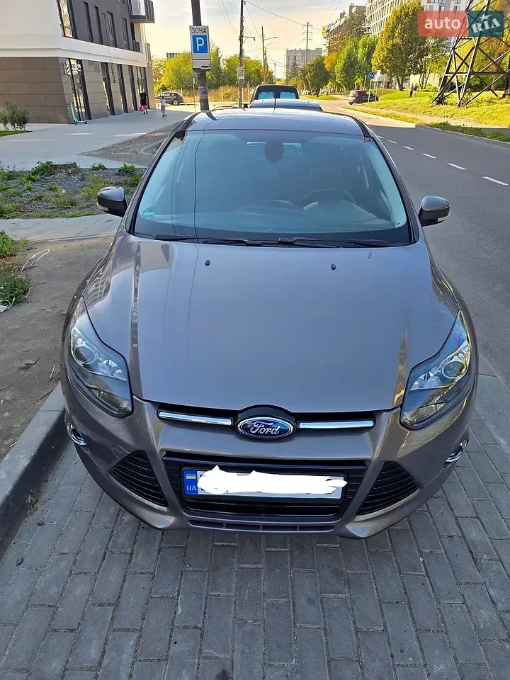 Ford Focus 2011 photo 3