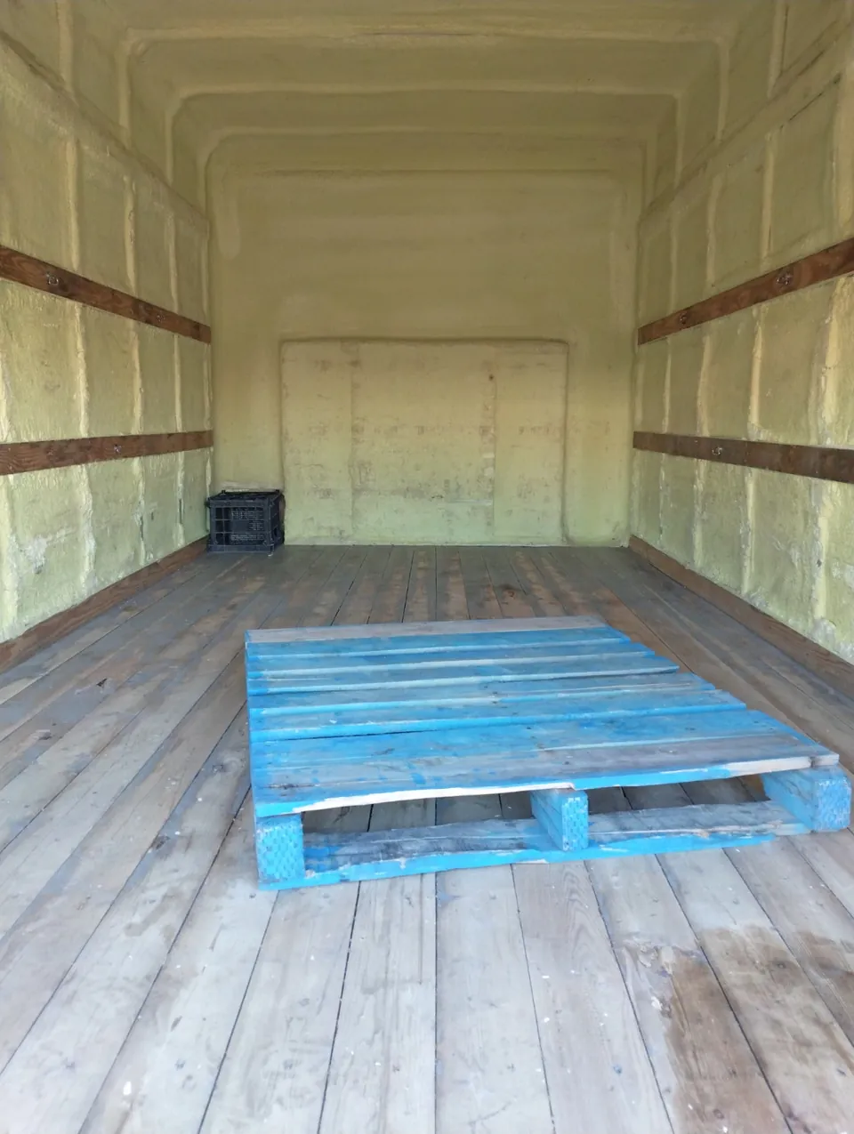 Ford E450 2021 photo 2