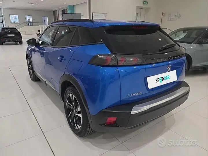 Peugeot 2008 2021 photo 3