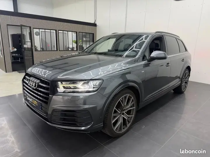 Audi Q7 2019 photo 3