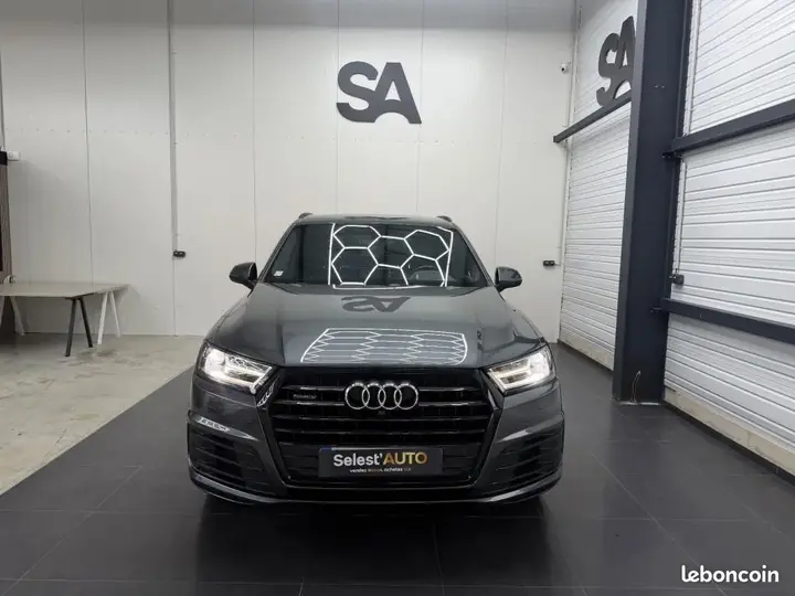 Audi Q7 2019 photo 2
