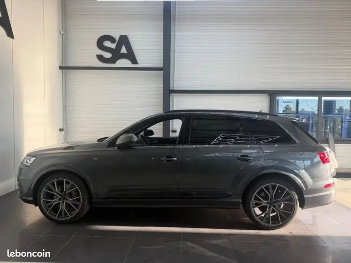 Audi Q7 2019 photo 5