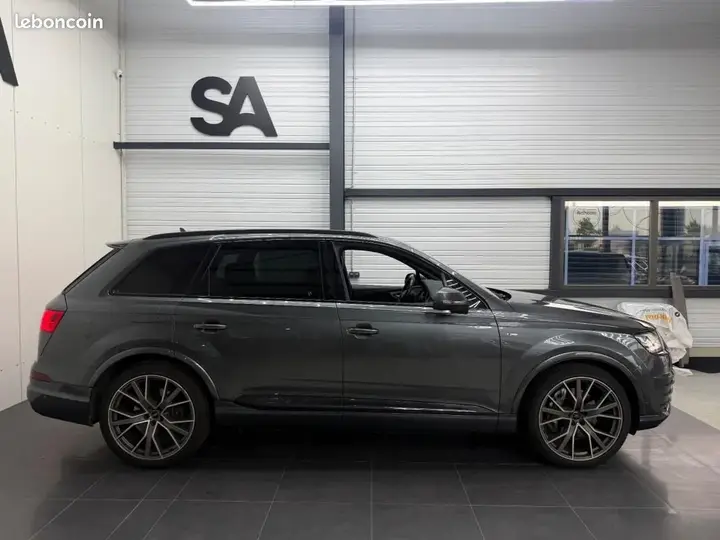 Audi Q7 2019 photo 4