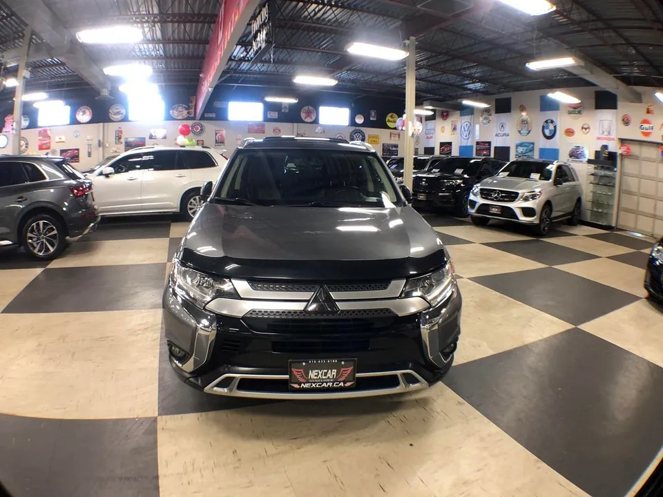 Mitsubishi Outlander 2019 photo 2