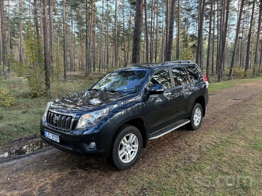 Toyota Land Cruiser 2012 photo 2