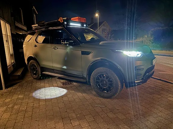 Land Rover Discovery 2017 photo 3