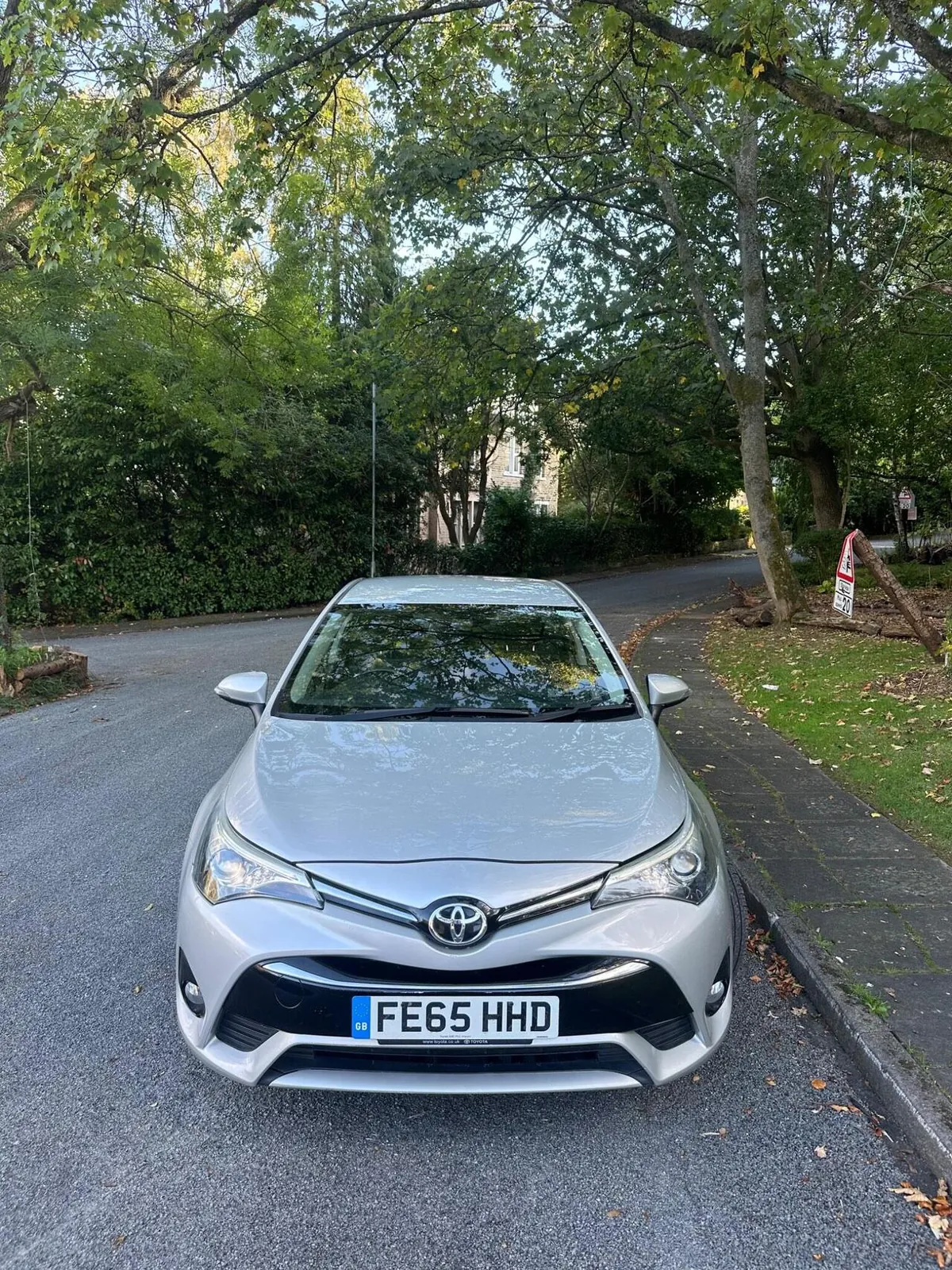 Toyota Avensis 2015 photo 2