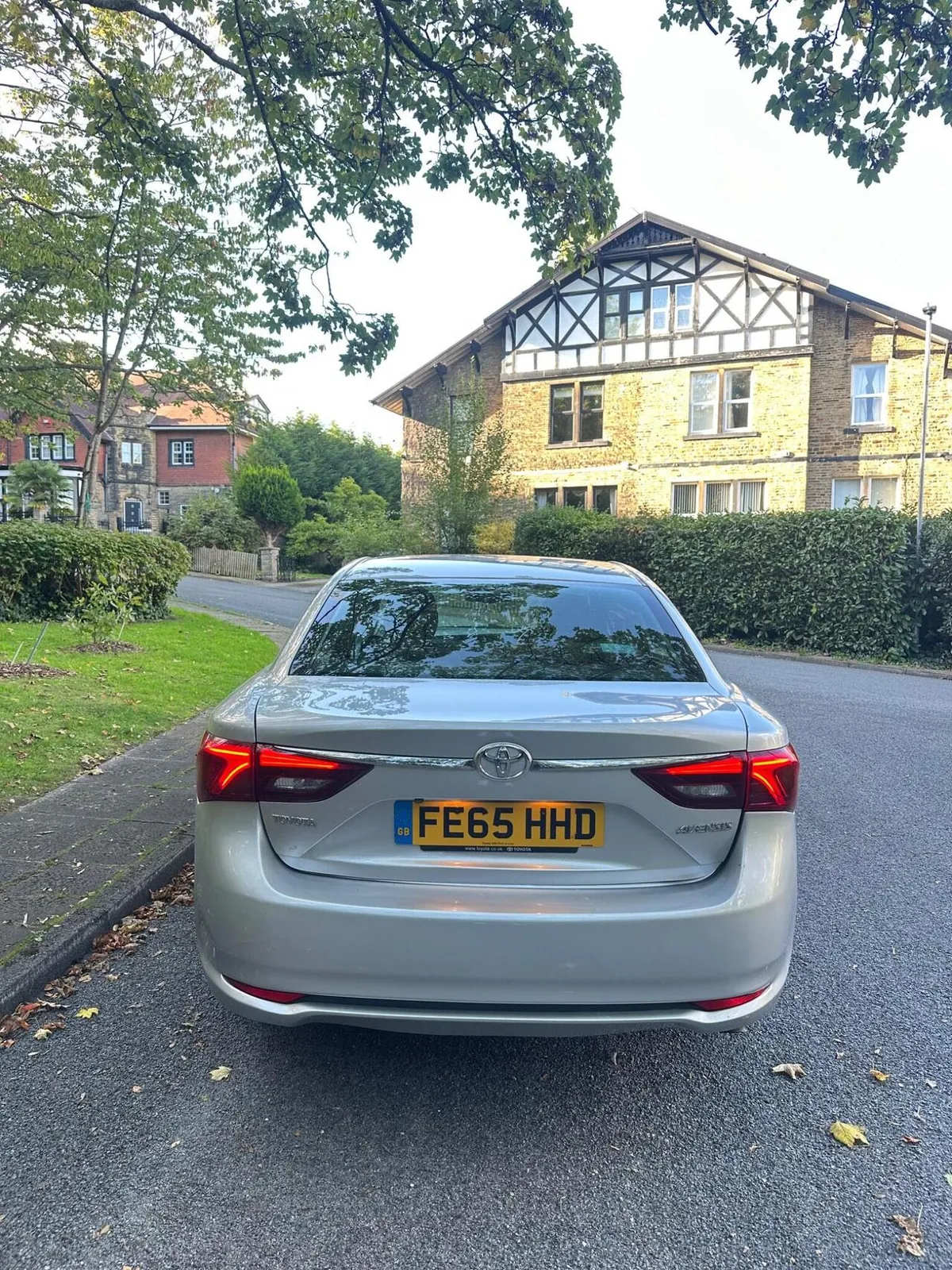 Toyota Avensis 2015 photo 4