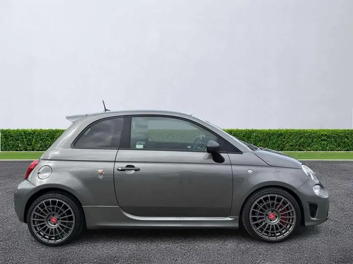 Abarth 595 2019 photo 3