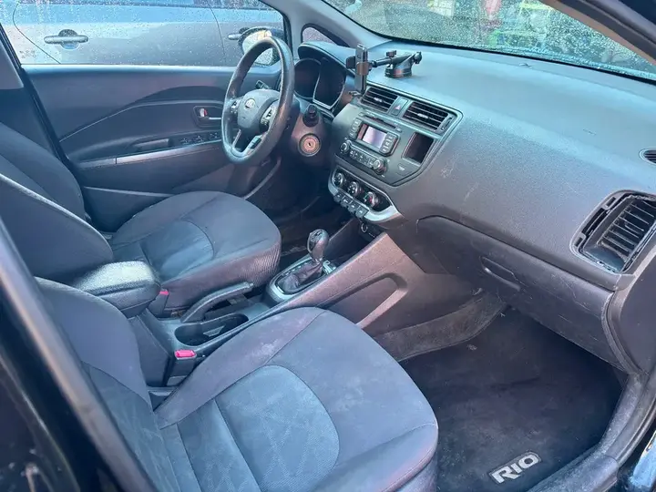 Kia Rio 2013 photo 5