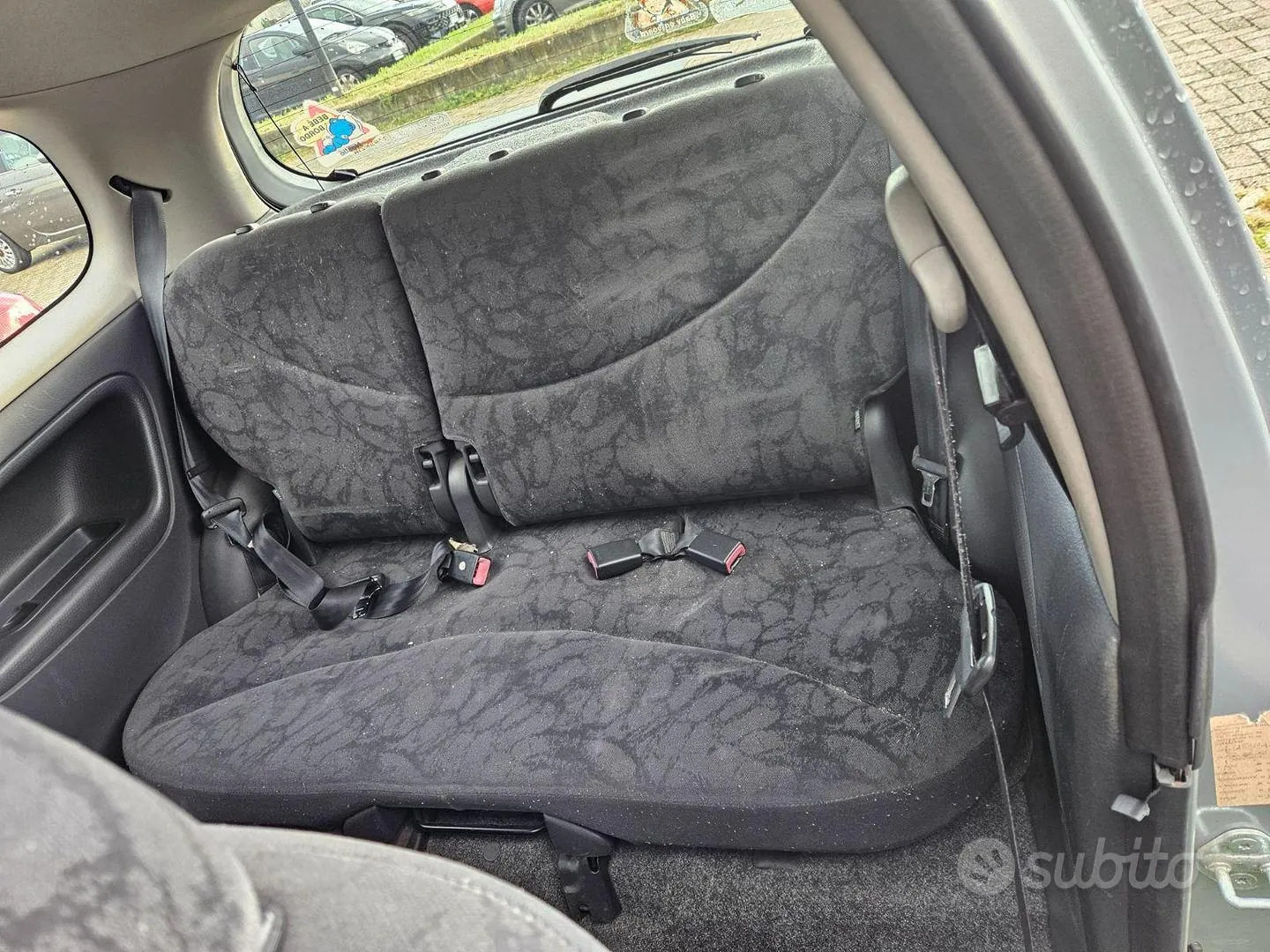 Toyota Yaris 2001 photo 4