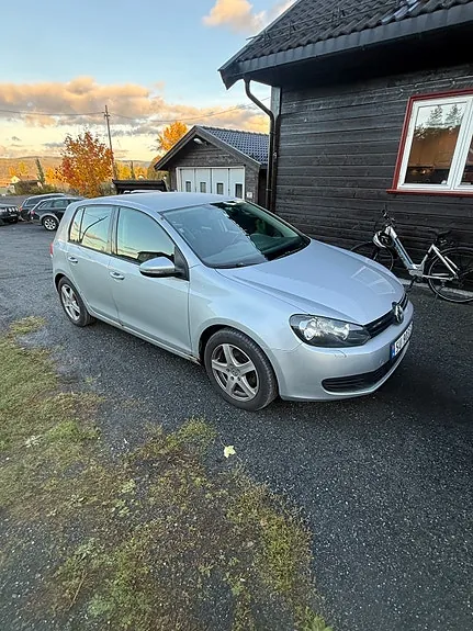 Volkswagen Golf Vi 2011 photo 2