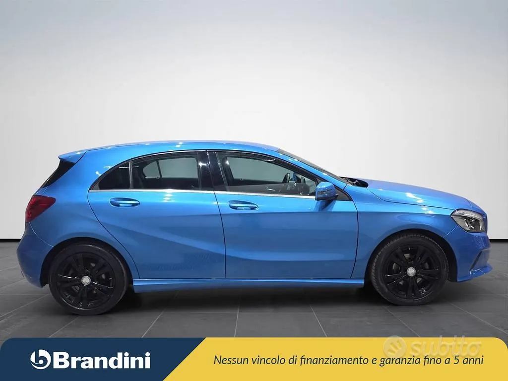 Mercedes-Benz A 2016 photo 5