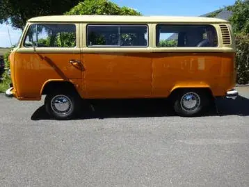 Volkswagen T2B