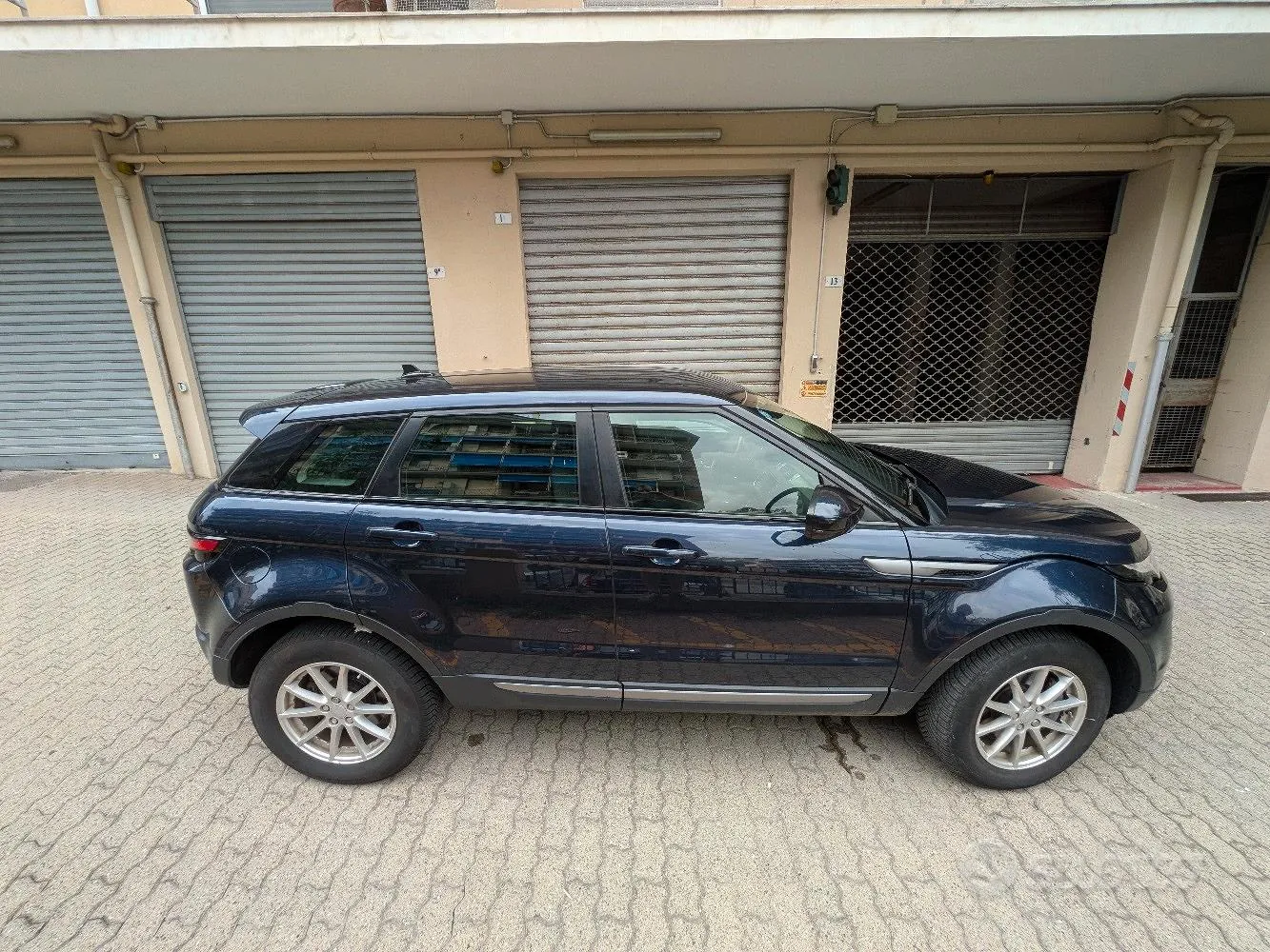 Land Rover Range Rover Evoque 2016 photo 2
