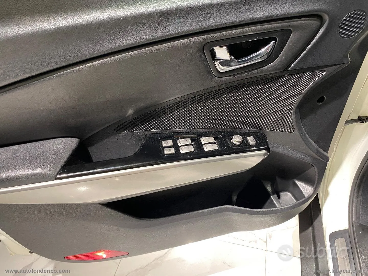 KG Mobility Tivoli 2016 photo 5