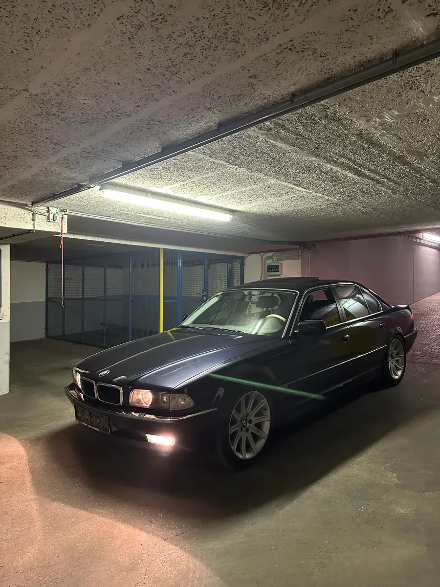 BMW 7 Series 1996 photo 3