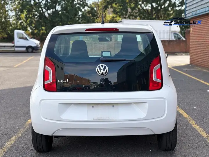Volkswagen Up 2015 photo 4