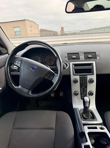 Volvo S40 2012 photo 5