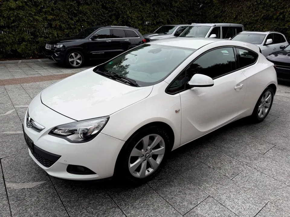 Opel Astra J