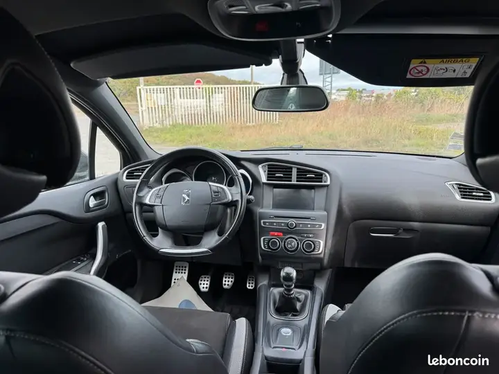DS Automobiles Ds 4 2017 photo 5
