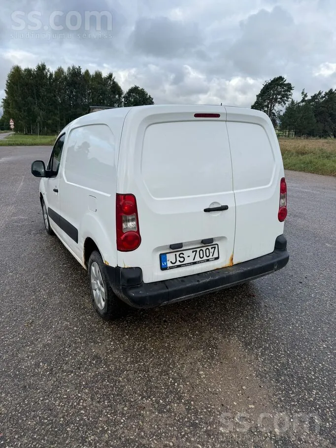 Citroen Berlingo 2011 photo 3