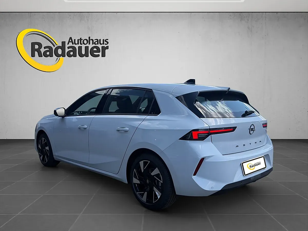 Opel Astra 2026 photo 3
