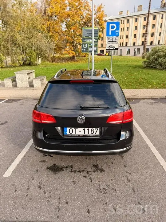 Volkswagen Passat B7 2011 photo 5