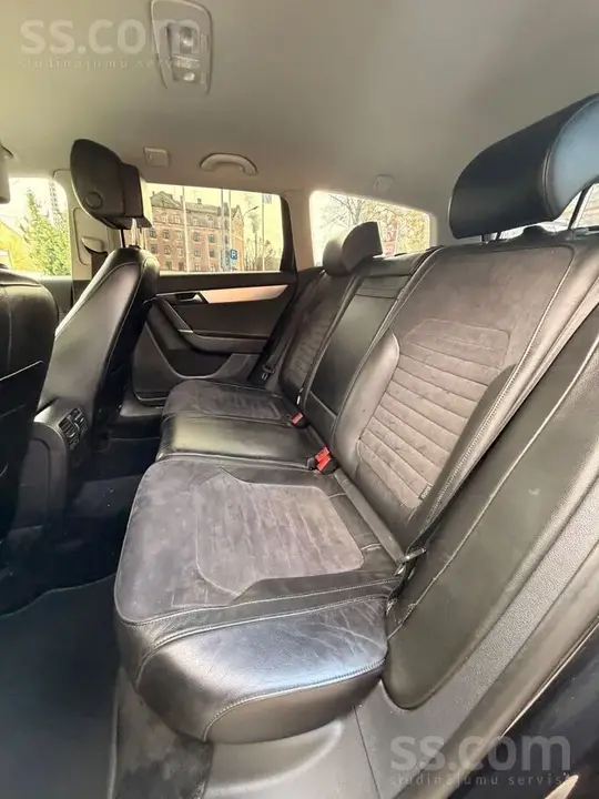 Volkswagen Passat B7 2011 photo 3