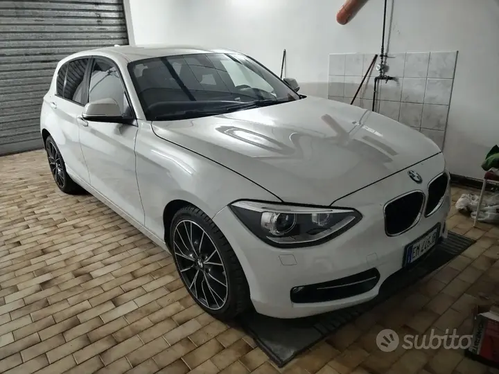 BMW 1 Series 2012 photo 2