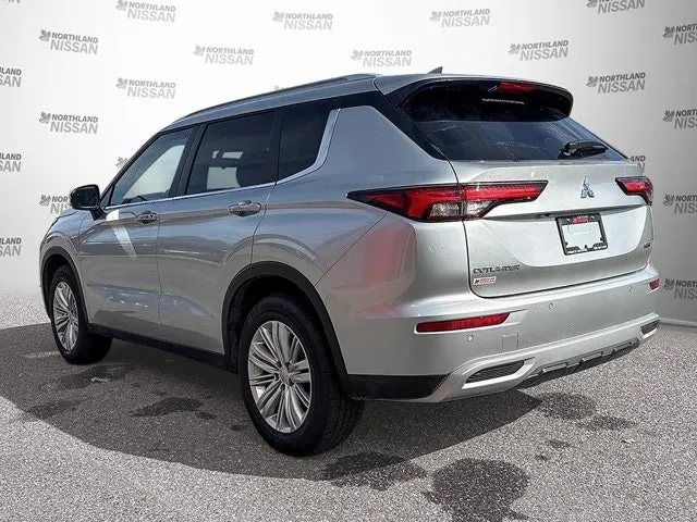 Mitsubishi Outlander 2024 photo 3